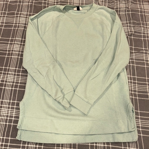 Universal Thread Tops - Universal Thread Light Green Crewneck Sweatshirt